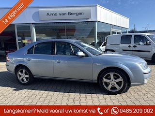 Ford Mondeo 1.8-16V Platinum