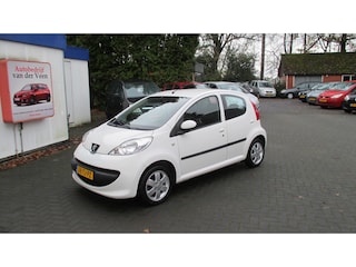 Peugeot 107 1.0-12V XS