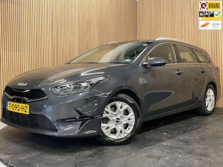 Kia Ceed Sportswagon 1.5 T-GDi DynamicLine|160PK|TREKH.|CARPLAY+ANDROID|CAMERA|CLIMATE+CRUISE CONTROL|1E EIG.|INCL.BTW|NL AUTO|NAP