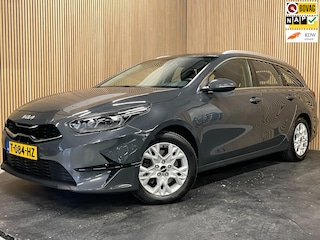 Kia Ceed Sportswagon 1.5 T-GDi DynamicLine|160PK|TREKH.|CARPLAY+ANDROID|CAMERA|CLIMATE+CRUISE CONTROL|1E EIG.|INCL.BTW|NL AUTO|NAP