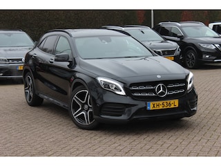 Mercedes-Benz GLA 180 Business Solution AMG Night Upgrade / Camera / Apple CarPlay / 19'' / Half leder / Navigatie / Getint glas / Stoelverwarming / Cruise Control