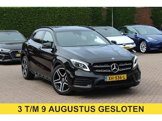 Mercedes-Benz GLA 180 Business Solution AMG Night Upgrade / Camera / Apple CarPlay / 19'' / Half leder / Navigatie / Getint glas / Stoelverwarming / Cruise Control