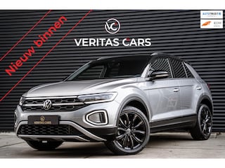 Volkswagen T-Roc 1.5 TSI Black Edition 150PK|IQ-Light|Keyless|Camera|ACC|Side Assist|Carplay e.o.
