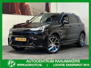 Lynk & Co 01 1.5 100 STUKS OP VOORRAAD ! VOL OPTIES ! 360 CAMERA ADAPTIVE CRUISE CONTROL PANORAMA SCHUIF/KANTELDAK APPLE CARPLAY/ANDROID RIJSTROOKSENSOREN ZEER MOOI !! NIEUW BINNEN