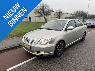 Toyota Avensis 2.0 VVTi Linea Sol Executive NAP