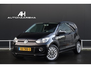 Volkswagen Up 1.0 high up! Black Edition Airco Navigatie Mistlampen Lichtmetalen velgen Getint glas