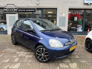 Toyota Yaris 1.3-16V VVT-i 5Drs Nieuwe apk Sportwielen