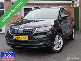 Skoda Karoq 1.5 TSI ACT Business Edition Plus|Afneembare trekhaak|Camera|Sfeerverlichting|Carplay.