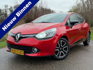 Renault Clio 0.9 TCe Expression / Leuke 5-Deurs / Airco / Navigatie / Cruise Control / Trekhaak / LM-Velg / NAP / APK tm Jan 2027