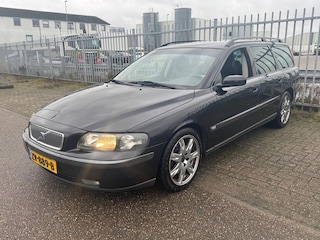 Volvo V70 2.3 T-5 250PK Automaat Leder Nette staat T5