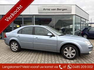 Ford Mondeo 2.0-16V Futura, AUTOMAAT,climatronic, cruisecontrol, trekhaak.