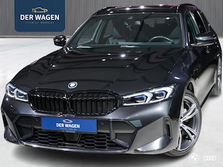 BMW 330e M SPORT / PANODAK / ACC / HARMANKARDON / TREKHAAK / 19"