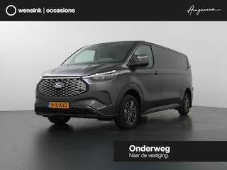 Ford Transit Custom 340 | L2 H1 | LIMITED | 65 kWh | 218 PK | 328 KM WLTP | ADAPTIVE CRUISE | LED | STOELVERWARMING | PARKEERPAKKET | NAVIGATIE | 2-ZITS | ELEKTRISCHE TREKHAAK | LAADRUIMTE PAKKET | SNEL LADEN | CARPLAY / ANDROID AUTO | 2300 KG AHW