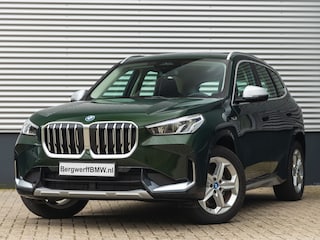 BMW X1 xDrive25e - xLine - Pano - Trekhaak - Camera - Stuurwiel verwarmd