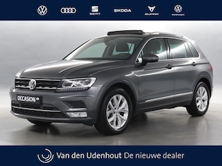 Volkswagen Tiguan 1.4 TSI 150pk ACT Comfortline Business R-Line DSG / Navigatie / Panoramadak / LED / Trekhaak