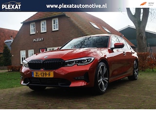 BMW 330i High Executive Edition Aut. | Sportpakket | Sunset Orange | HUD | Elek. Klep | Full led | Schuif-Kanteldak | NAP