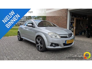 Opel Tigra TwinTop 1.8-16V Linea Rosso