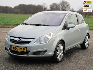 Opel Corsa 1.2-16V Cosmo