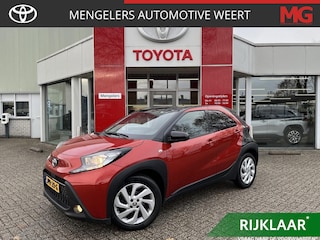 Toyota Aygo 1.0 VVT-i MT First Edition | Airco | Camera | Stoelverwarming | Privacy glass