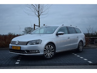 Volkswagen Passat Variant 1.4 TSI 122pk DSG Highline | Leer | Trekhaak