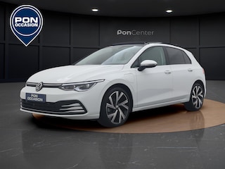 Volkswagen Golf 1.4 eHybrid Style | Pano dak | Camera | Keyless | ACC | Stuur-/Stoelverwarming | Navigatie |