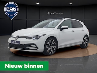 Volkswagen Golf 1.4 eHybrid Style | Pano dak | Camera | Keyless | ACC | Stuur-/Stoelverwarming | Navigatie |