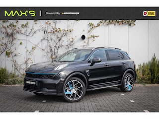 Lynk & Co 01 1.5 PHEV | Luxe SUV met 1.800 kg trekvermogen | Elektrisch schuif/kanteldak | 360 Graden Camera | LM velgen 20 inch | Adaptive Cruise Control | Elektrisch bedienbare achterklep | Premium Audio Systeem | Apple Carplay/Android Auto | Stoelverwarming | Achteruitrijcamera | Keyless Entry | Elektrisch verstelbare bestuurderstoel met geheugenfunctie