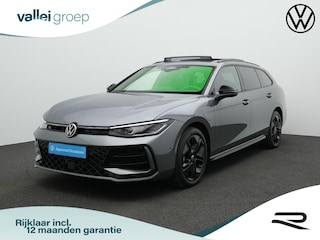 Volkswagen Passat Variant 1.5 eHybrid 272 pk DSG R-Line Edition | Panoramadak | Trekhaak | Adaptief onderstel | Head-up display | Rondomzicht camera | Harman/Kardon | IQ Light