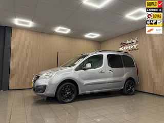 Peugeot Partner 1.2 PureTech Allure * Trekhaak / Camera / Navigatie / NL Auto *