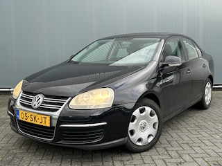 Volkswagen Jetta BWJ 2006 1.6 102 PK Trendline STUURBEKR. | AIRCO | CENTR. VERGR | ELEKTR.RUITEN