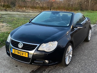 Volkswagen Eos 2.0-16v FSI ECC Audio-CD/Bluetooth Cruisecontrol ESP EDS Sportstoelen LMV 18" Panoramadak Colorpakket Nieuwe Apk!