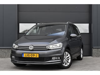 Volkswagen Touran 1.4 TSI Highline 7p Carplay - Cruise - Navi - Clima