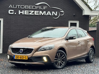 Volvo V40 2.0 T3 Momentum LED Cruise Control Climate Control Sportvelgen Trekhaak Navigatie