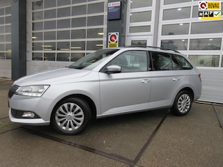 Skoda Fabia Combi 1.0 TSI Ambition / Navi / Carplay/ PDC