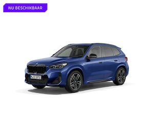 BMW iX1 xDrive30 M-Sport - Pano - Trekhaak - Memory - Harman Kardon - Massage - Head-Up
