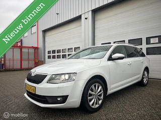 Skoda Octavia Combi 1.0 TSI Greentech Style Business