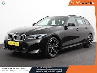 BMW 3-serie Touring 330e Touring M Sport PHEV | DEMO ! | Navigatie Climate Control Lichtmetalen velgen LED Virtual Cockpit Parkeersensoren Voor en Achter Achteruitrijcamera Apple carplay/ Andriod auto Stoelverwarming Stuur verwarming Elektrische achterklep Prijs Incl. BOVAG Garantie