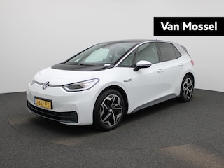Volkswagen ID.3 First Plus 58 kWh 204 PK | Origineel Nederlands | 1e Eigenaar | Navigatie | Stoelverwarming | Stuurwielverwarming | Keyless Access | LED Matrix