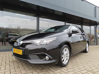 Toyota Auris 1.8 Hybrid Bns Plus Ecc Navi Camera Trekhaak 2016