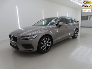 Volvo V60 2.0 T5 Momentum 250PK+Xenon+Volleder+stoel-verw+Navigatie+Elek-trekhaak = DEALER KWALITEIT !!