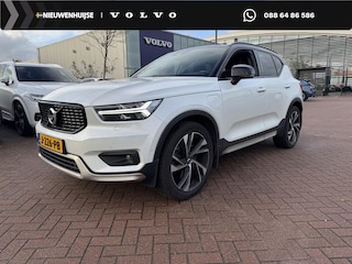 Volvo XC40 1.5 T5 Recharge R-Design | Full Options | Adaptieve Cruise Control | Schuif-/ Kanteldak | 360 Camera | Trekhaak | 20 Inch | Harman Kardon | Elektr. Stoelen | Stoel + Stuurverwarming |
