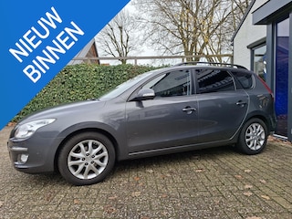 Hyundai i30 CW 1.6i Style Trekhaak, Goed lezen!
