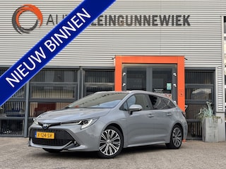 Toyota Corolla Touring Sports 2.0 Hybrid Dynamic / Allseason Banden / Trekhaak / Stoel, Stuur & Voorruitverwarming / Applecarplay/AndroidAuto /