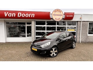 Kia Rio 1.4 CVVT 109pk 5D Exec.Line, trekhaak , stuurverwarming, stoelverwarming