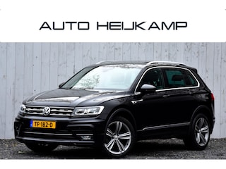Volkswagen Tiguan 1.4 TSI 4Motion Highline Business R-Line | Pano-dak | Virtual | Trekhaak | NL-Auto |