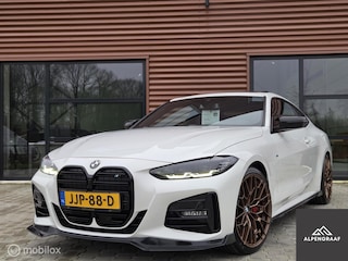 BMW 4-serie Coupé 420i M-Sport | Schuifdak| Leer | Sfeerverlichting |Carplay|
