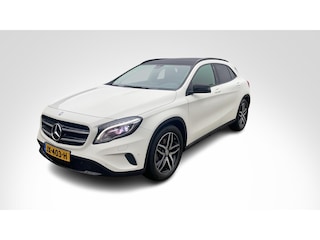 Mercedes-Benz GLA 250 Automaat Luxury Line | Nightpakket | Panoramadak | Bi-Xenon | Parktronic | Stoelverwarming | Trekhaak | Spiegelpakket | Zitcomfortpakket | Licht en Zichtpakket