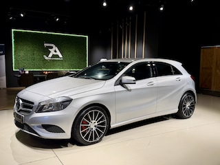 Mercedes-Benz A180 Nav|Camera|Leer|Media Zilver