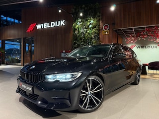 BMW 3-serie Touring 320d High Executive Pano schuif trekhaak