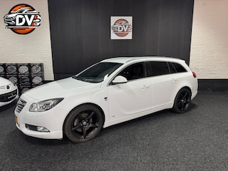 Opel Insignia Sports Tourer 2.0 T OPC LINE AUTOMAAT STL VERW PDC XENON